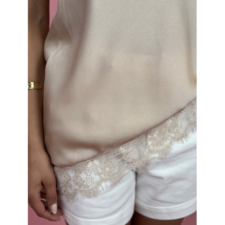 Top léger satiné à dentelle beige Esperenza