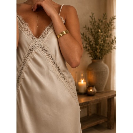 Robe longue décolleté à dentelle beige FEVER