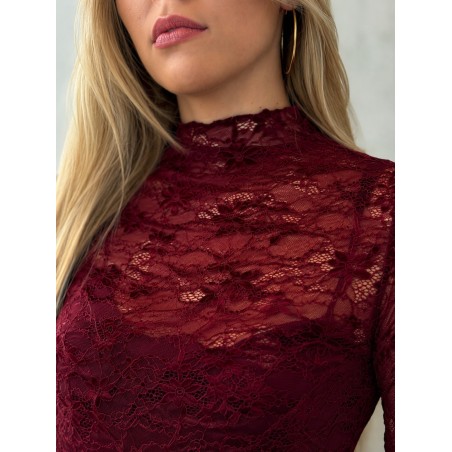 Blouse en dentelles transparente bordeaux Malika