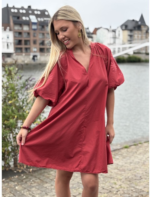 Robe courte à manches bouffantes brodées Bordeaux Christelle