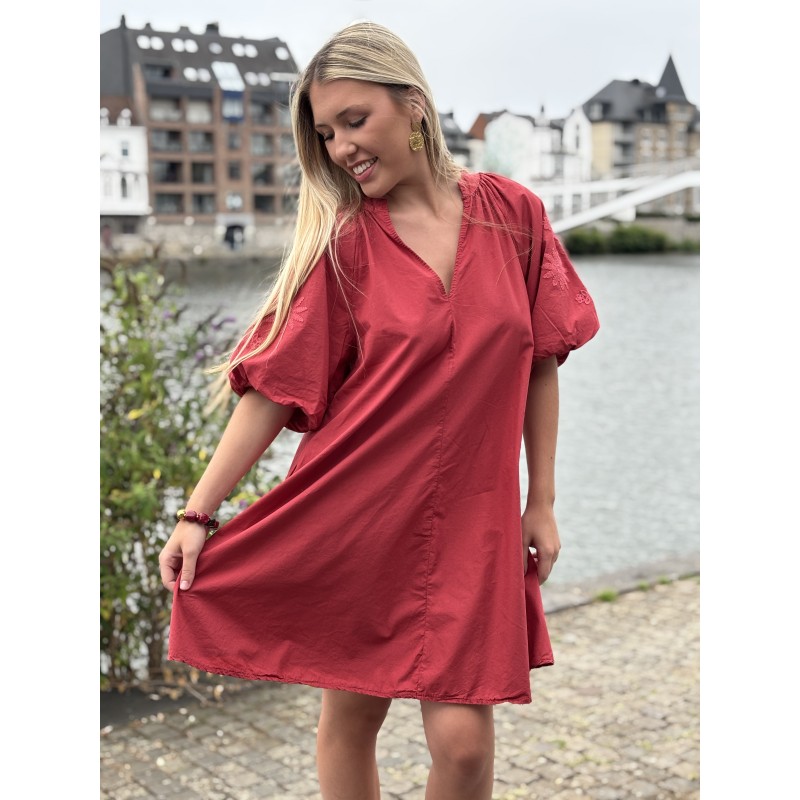 Robe courte à manches bouffantes brodées Bordeaux Christelle