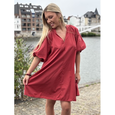 Robe courte à manches bouffantes brodées Bordeaux Christelle