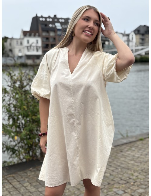 Robe courte à manches bouffantes brodées beige Christelle