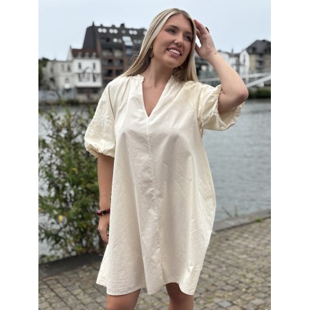 Robe courte à manches bouffantes brodées beige Christelle