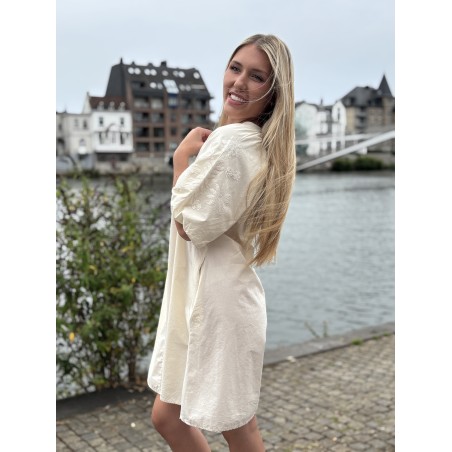 Robe courte à manches bouffantes brodées beige Christelle