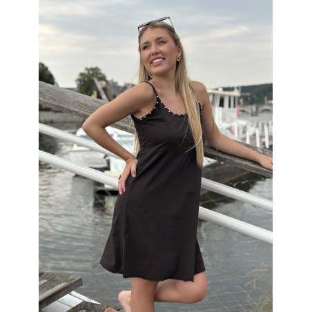 Robe courte à fines bretelles et détails cloutés choco Sophie