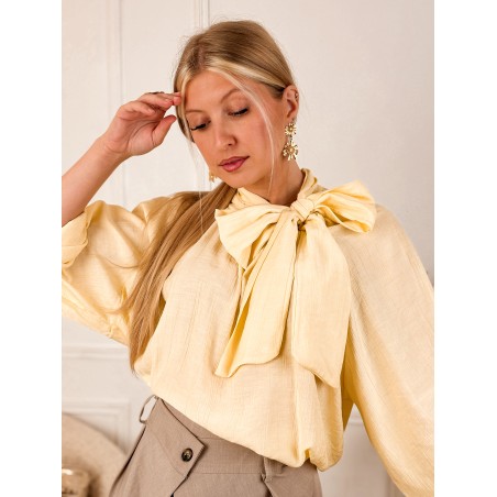 Blouse légère à noeud jaune Nawel