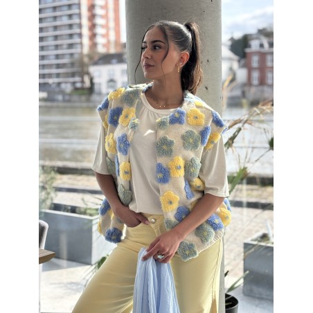 Gilet sans manche relief à fleurs bleu Audrey