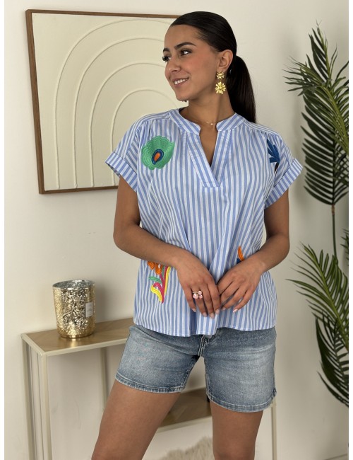Blouse rayée brodée à motifs bleue ciel Egio