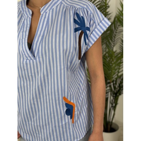 Blouse rayée brodée à motifs bleue ciel Egio